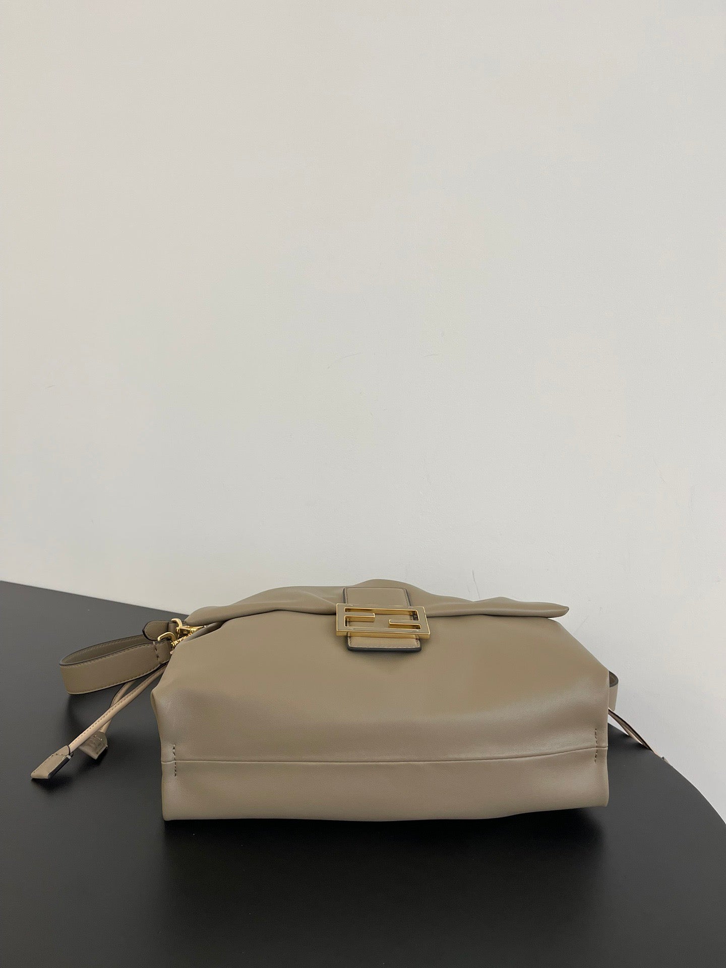 Mamma Bauguette Medium Nappa Leather Dove Grey
