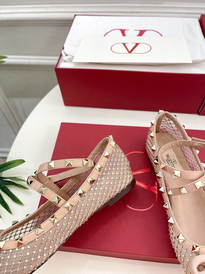 BALLET FLATS ROCKSTUD MESH WITH CRYSTALS IN ROSE CANNELLE