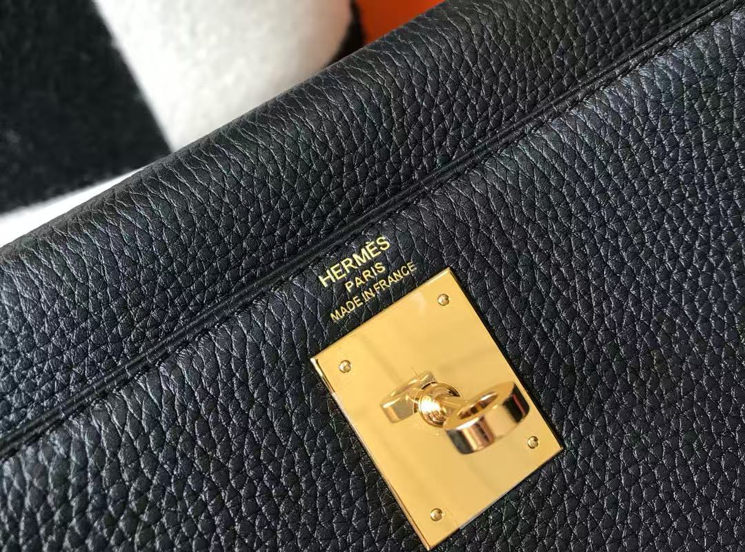 HM KELLY BAG 28 IN BLACK TOGO LEATHER GOLD HARDWARE