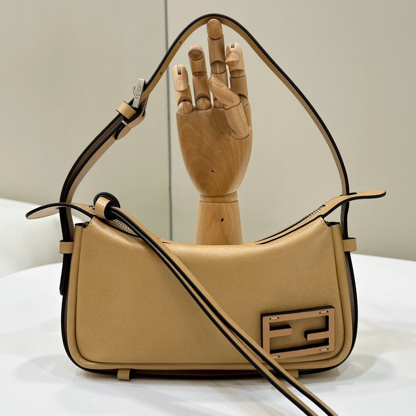 SIMPLY MINI 22 IN LIGHT BROWN GRAINED CALFSKIN