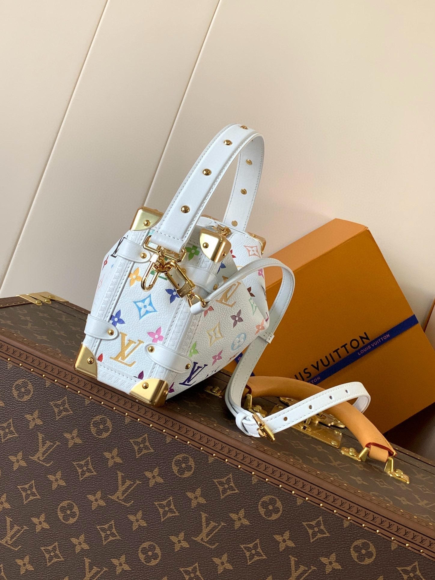 SIDE TRUNK MM LV X TM 23 CM IN WHITE MONOGRAM CALFSKIN