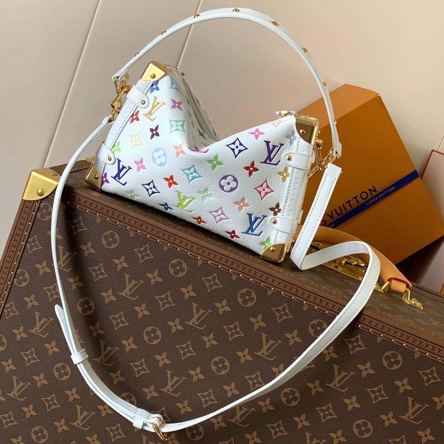 SIDE TRUNK MM LV X TM 23 CM IN WHITE MONOGRAM CALFSKIN