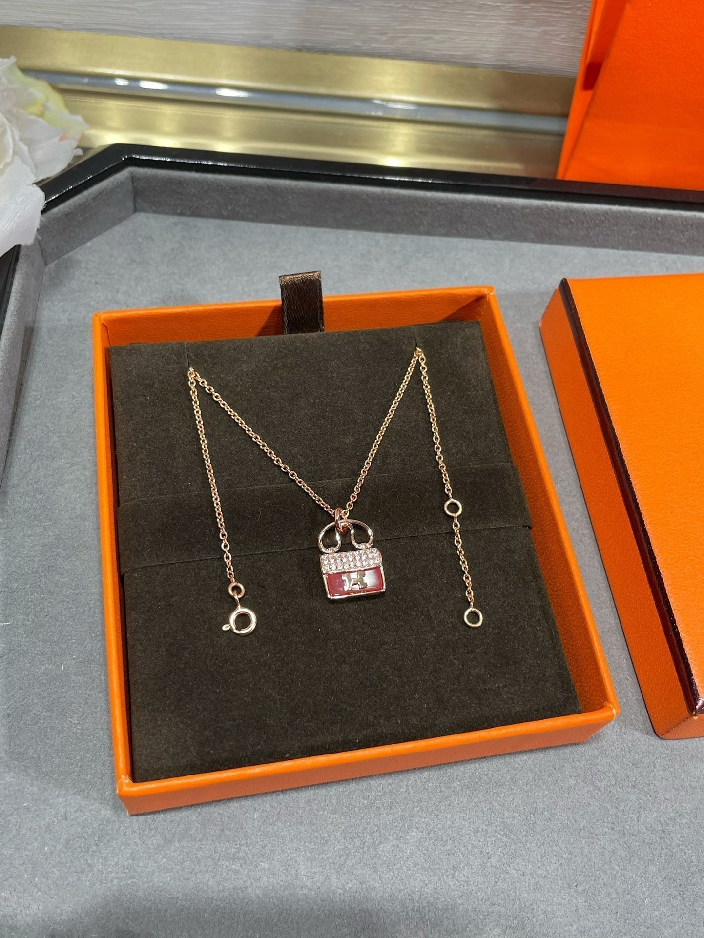 H CIRCE MOISSANITE PENDANT NECKLACE GOLD