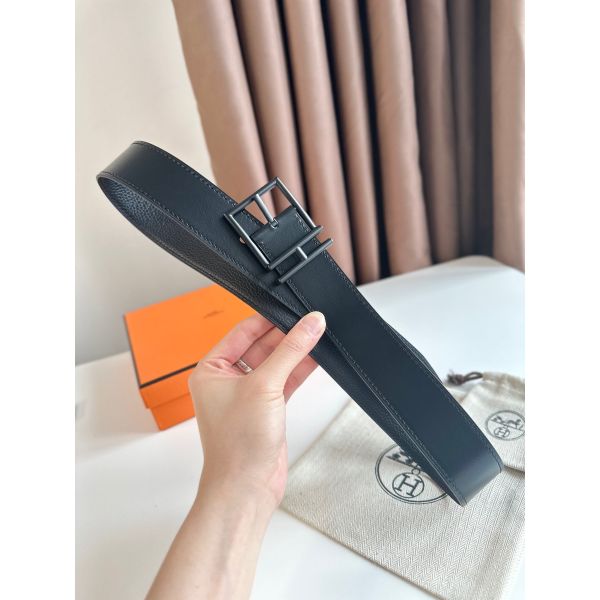 HERM Nathan 40MM Belt with Matte Buckle in Black Clemence Leather