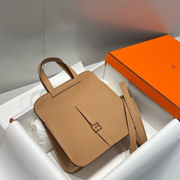 HERM Halzan 25 Bag in Chai Clemence Leather