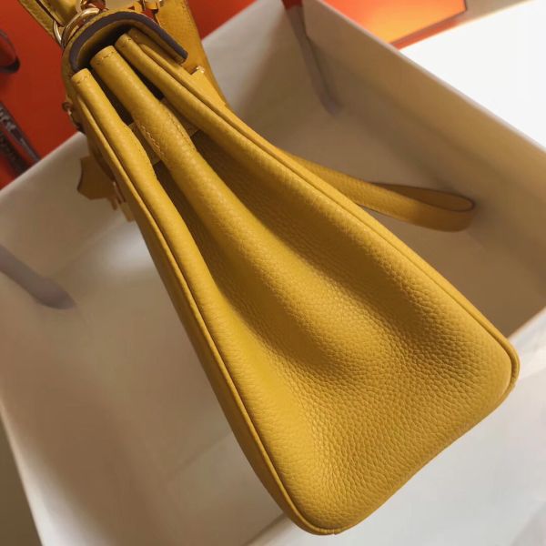 HERM Kelly 28cm Bag In Yellow Clemence Leather GHW
