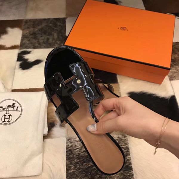 HERM Oasis Sandals In Black Patent Calfskin