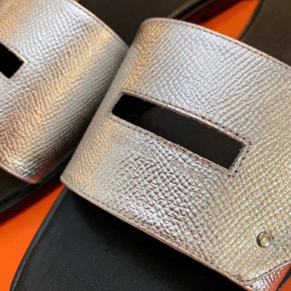 HERM View Sandals In Silver Epsom Leather