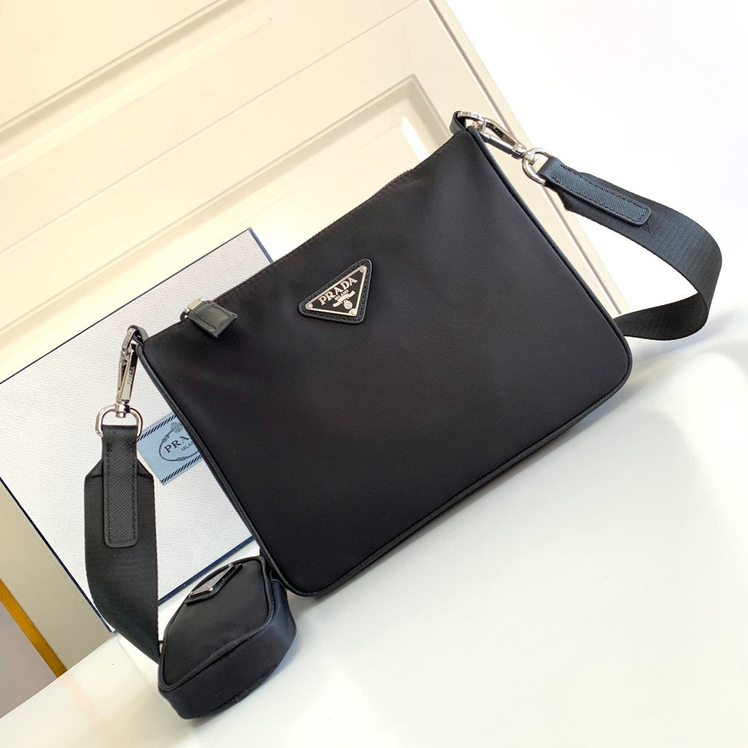 PRA Messenger Bag