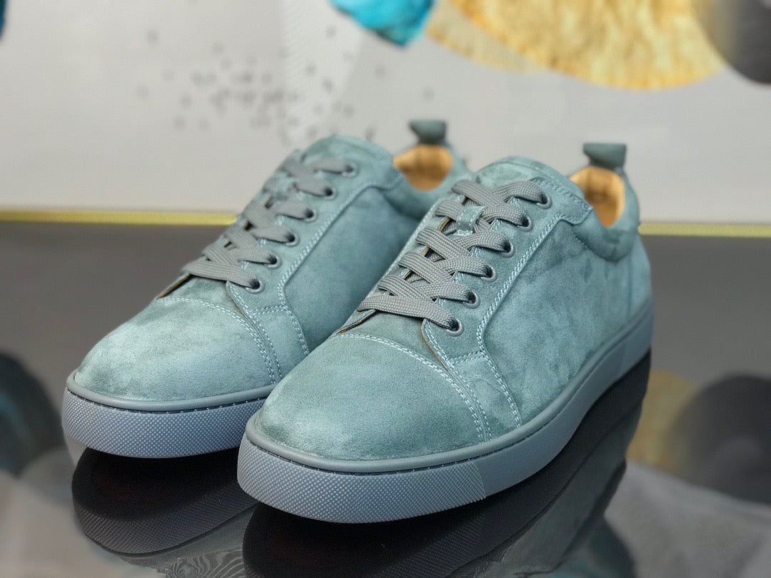 Sneakers & Shoes
