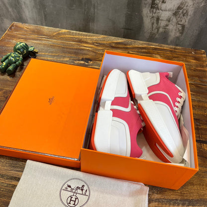 HERM Sneakers