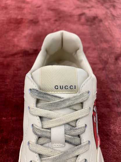 Sneakers & Shoes