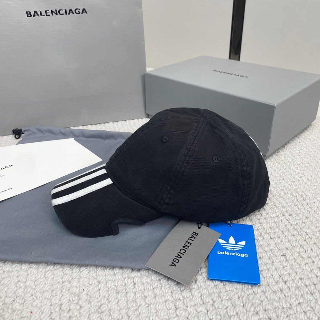 Caps