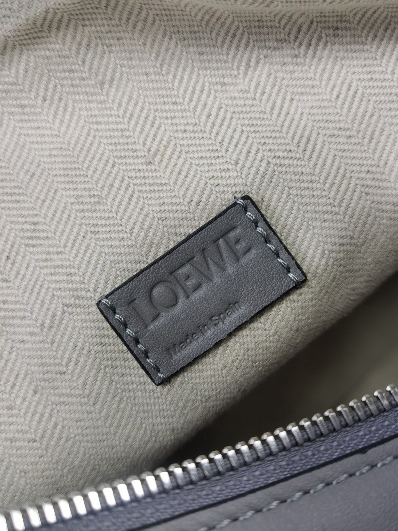 LO Messenger Bag