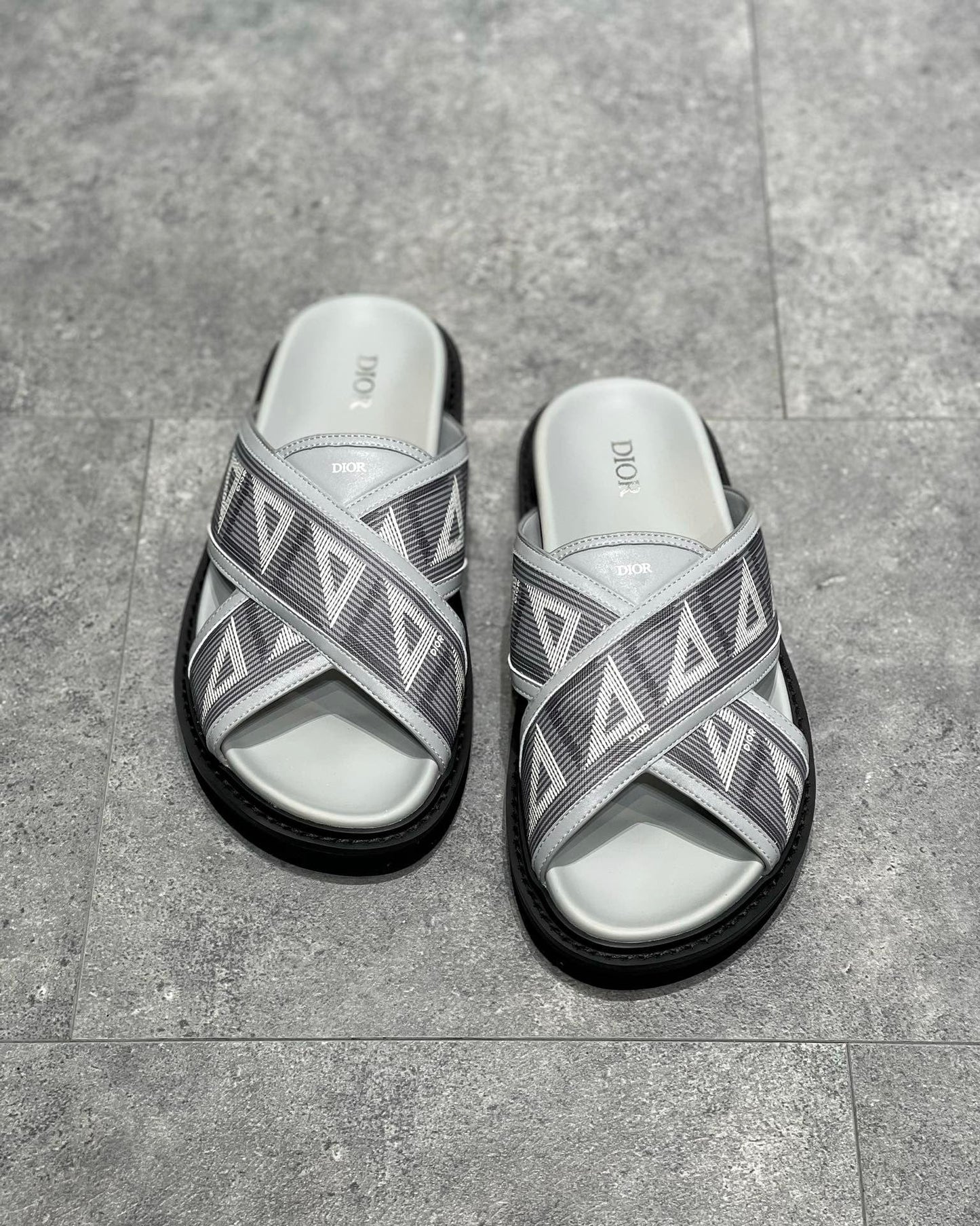 DIO Sandal