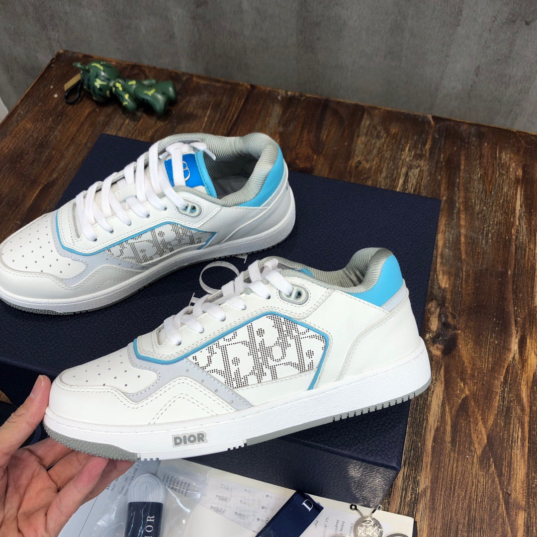 DIO Sneakers