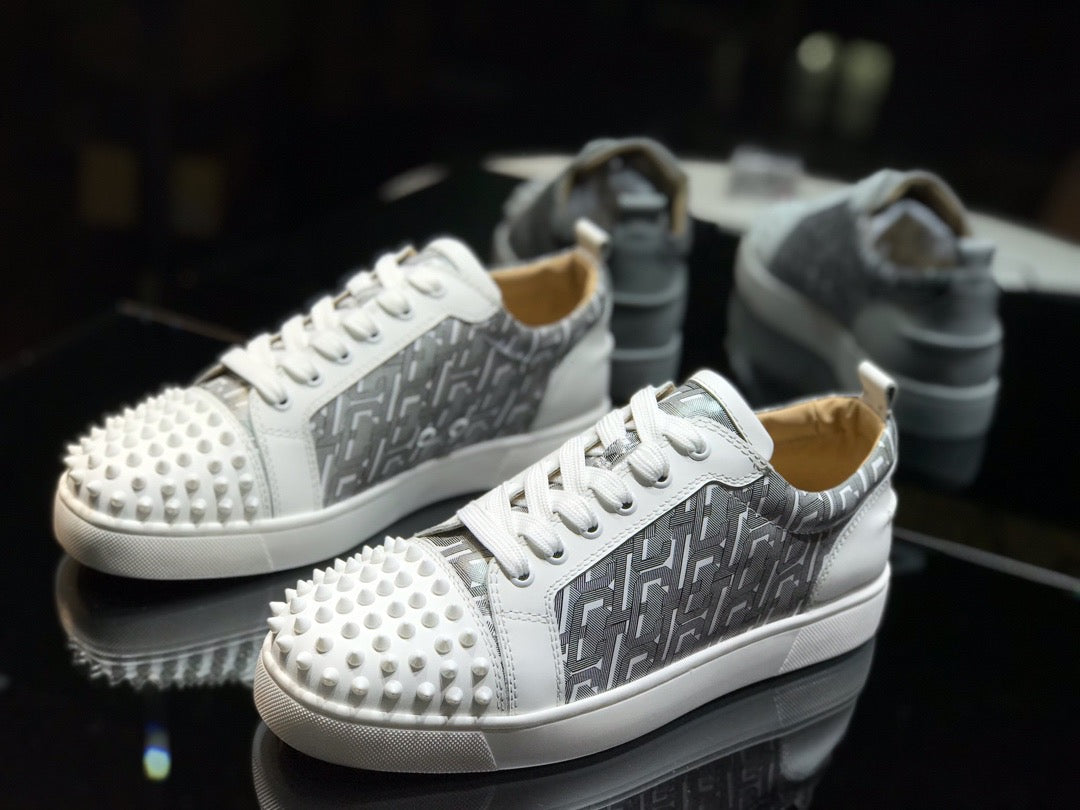 Sneakers & Shoes