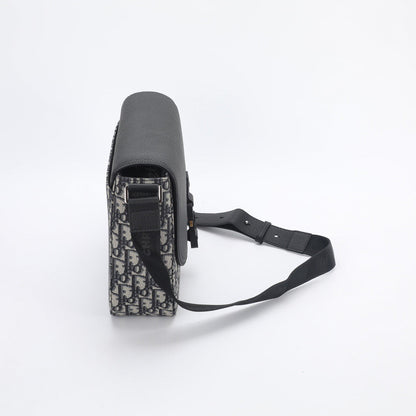 DIO Saddle Messenger Bag