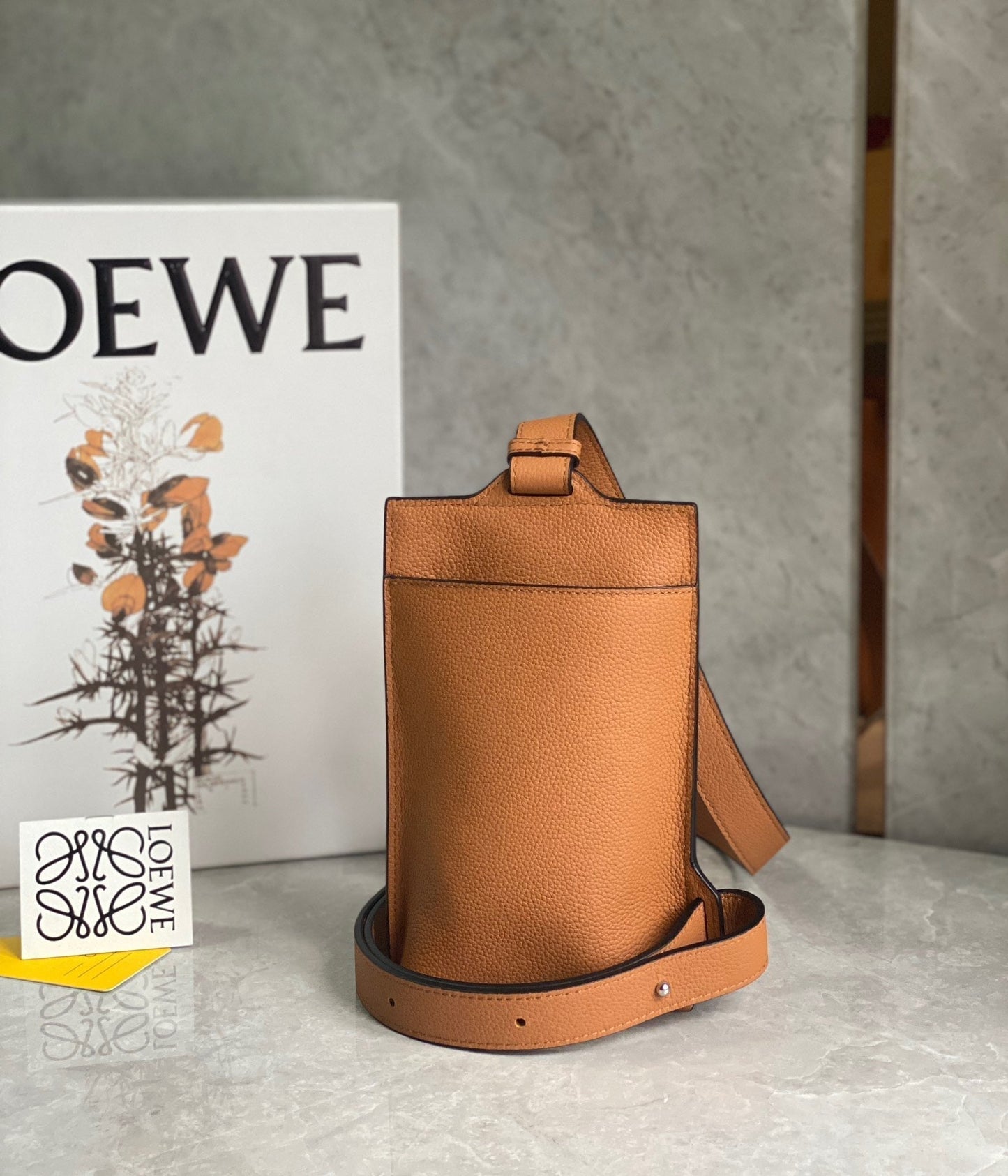 LO Sling Bag
