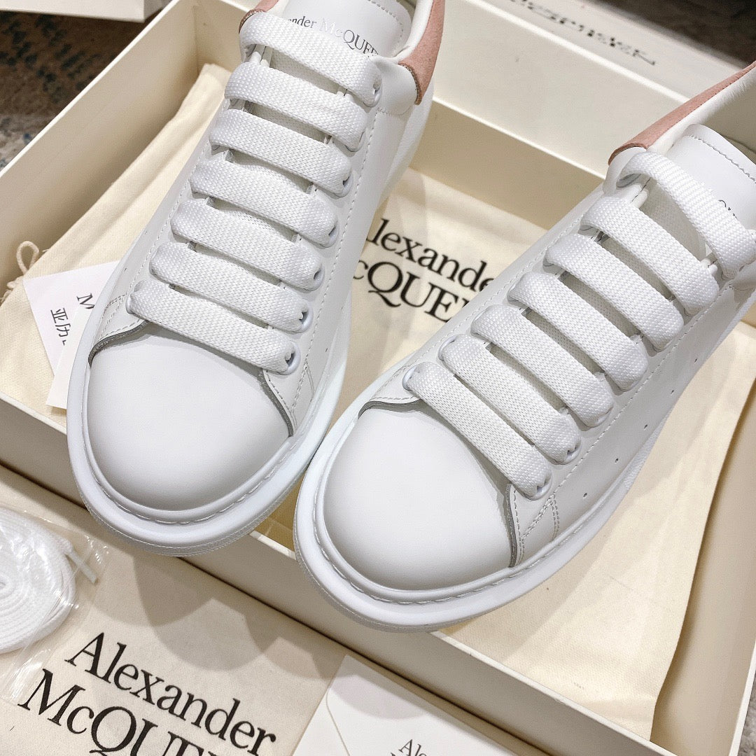 Sneakers & Shoes