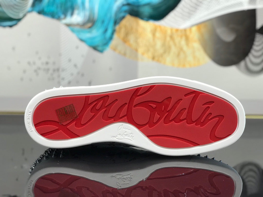 Sneakers & Shoes