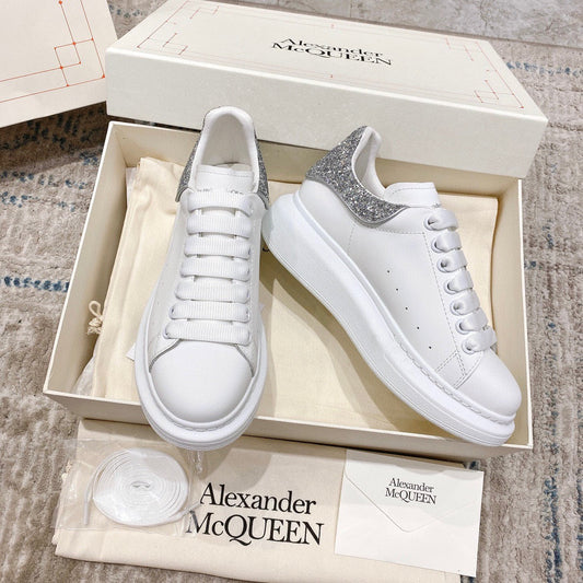 Sneakers & Shoes