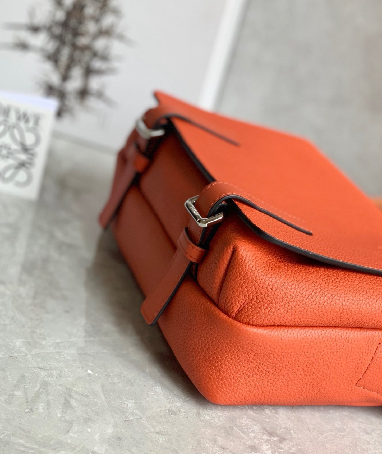 LO Messenger Bag