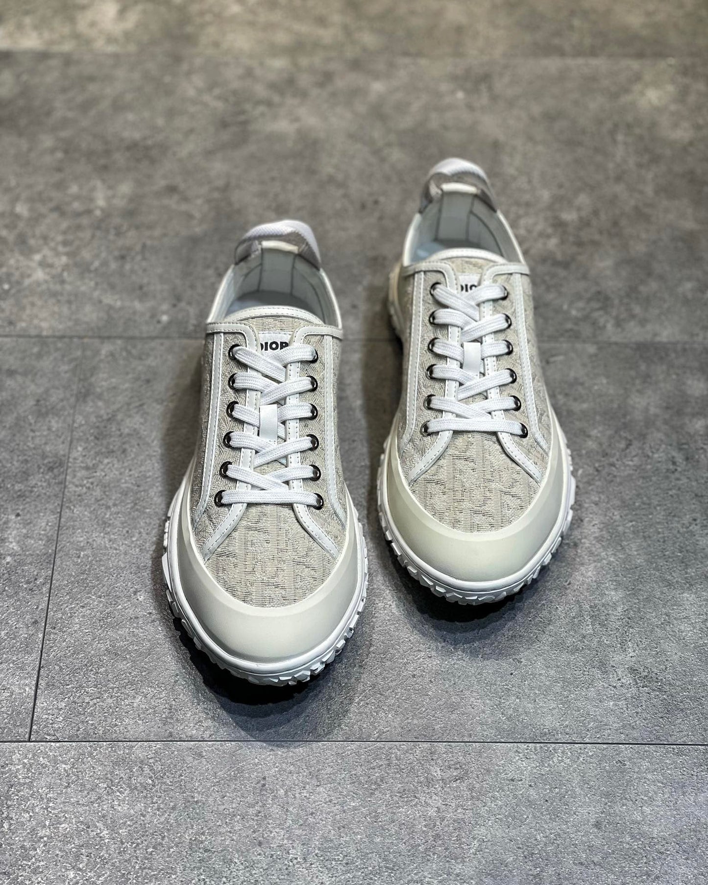 DIO Sneakers