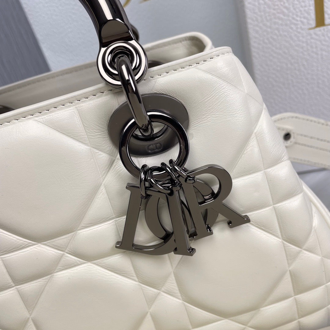 DIO Handbag