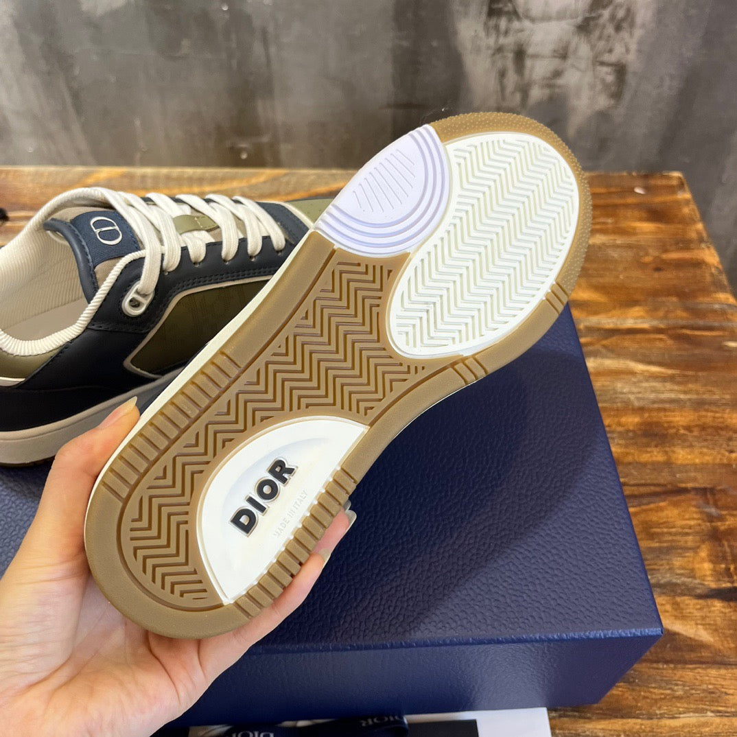 DIO Sneakers