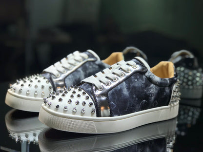 Sneakers & Shoes