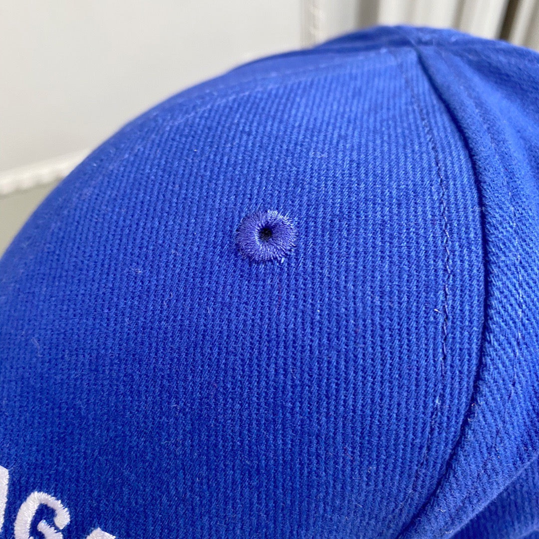 Caps