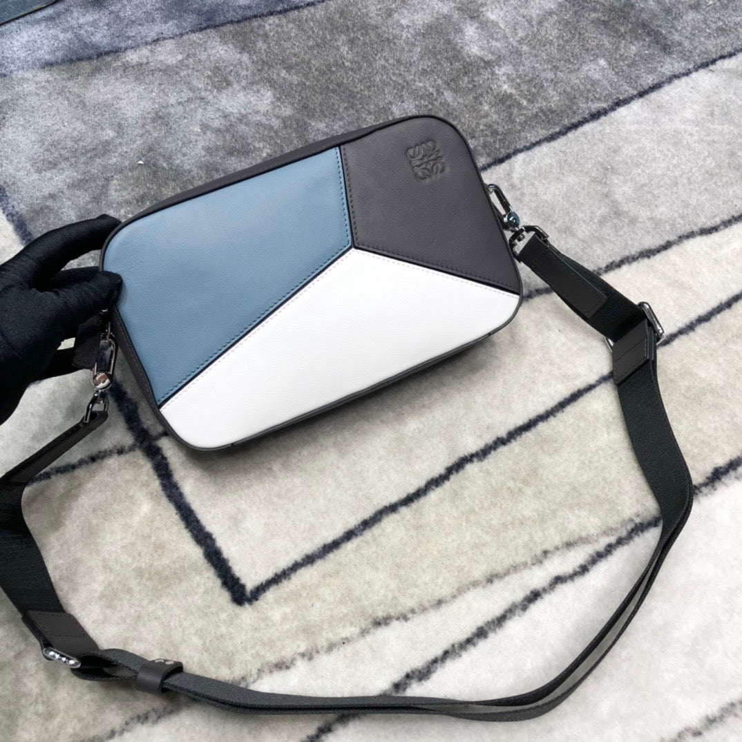 LO Messenger Bag