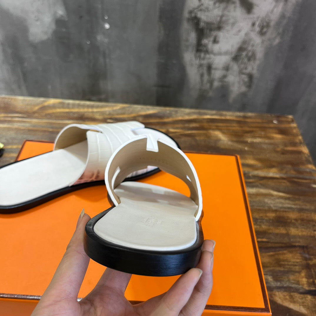 HERM Sandal