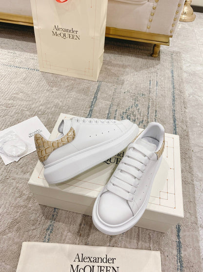Sneakers & Shoes