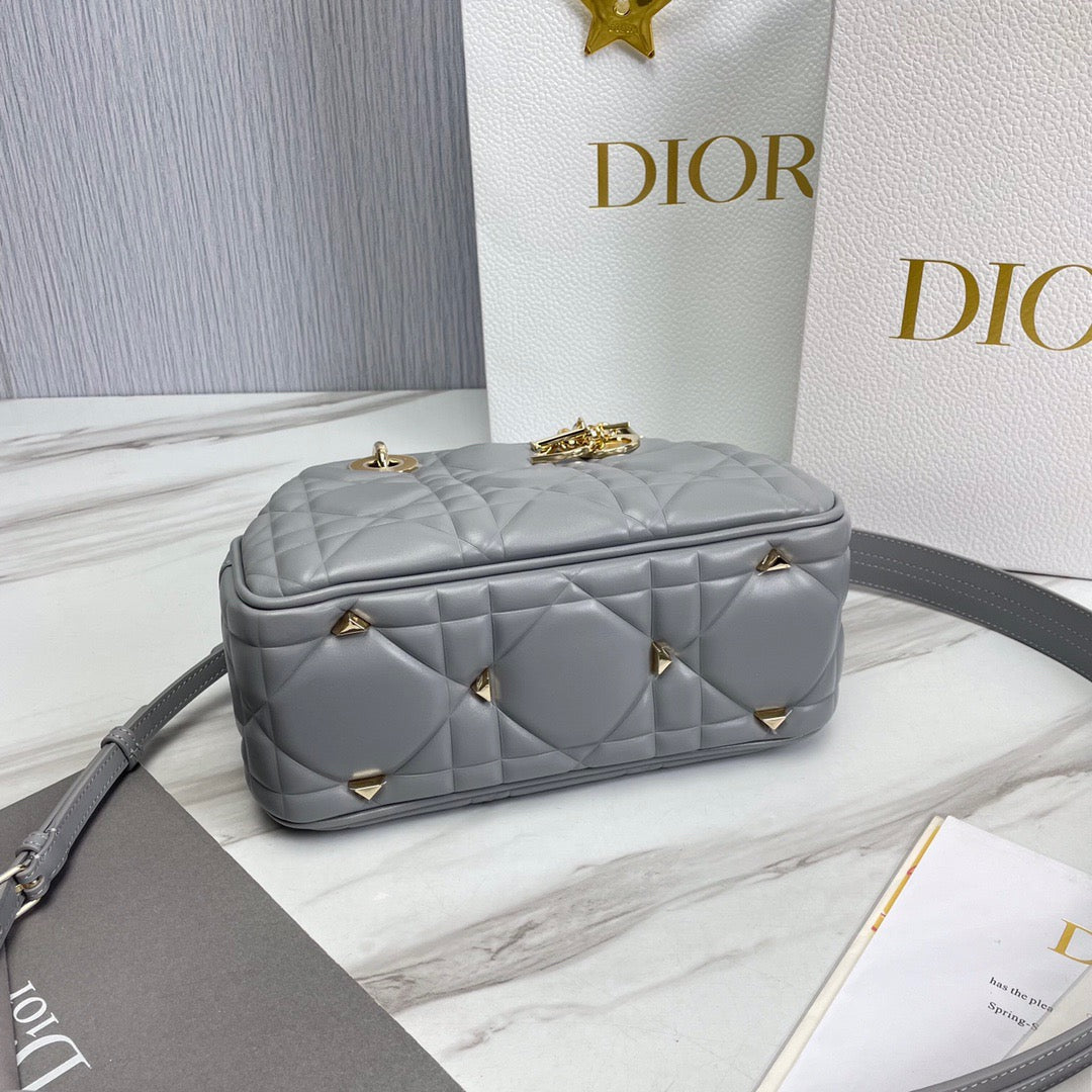 DIO handbag