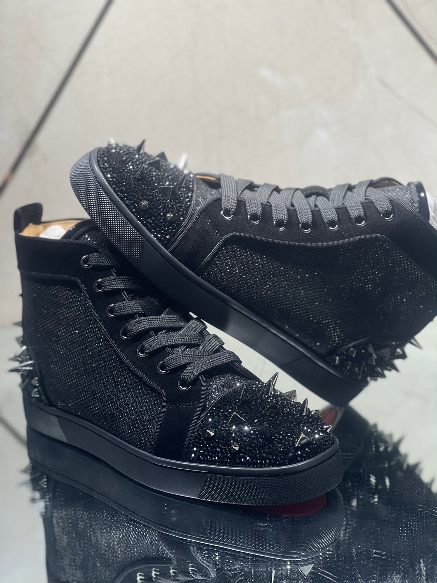 Sneakers & Shoes