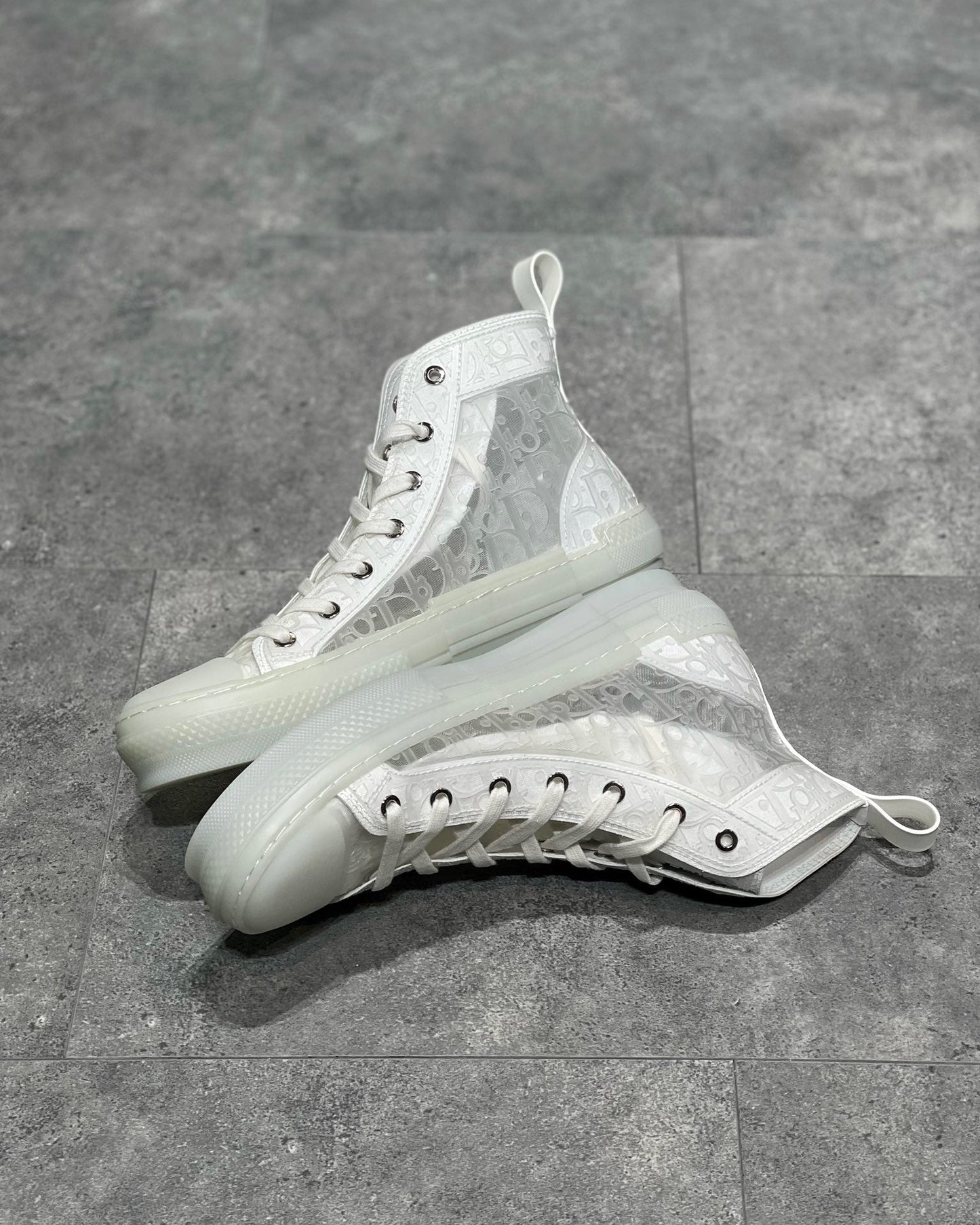 DIO Sneakers