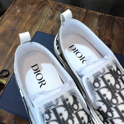 DIO Sneakers