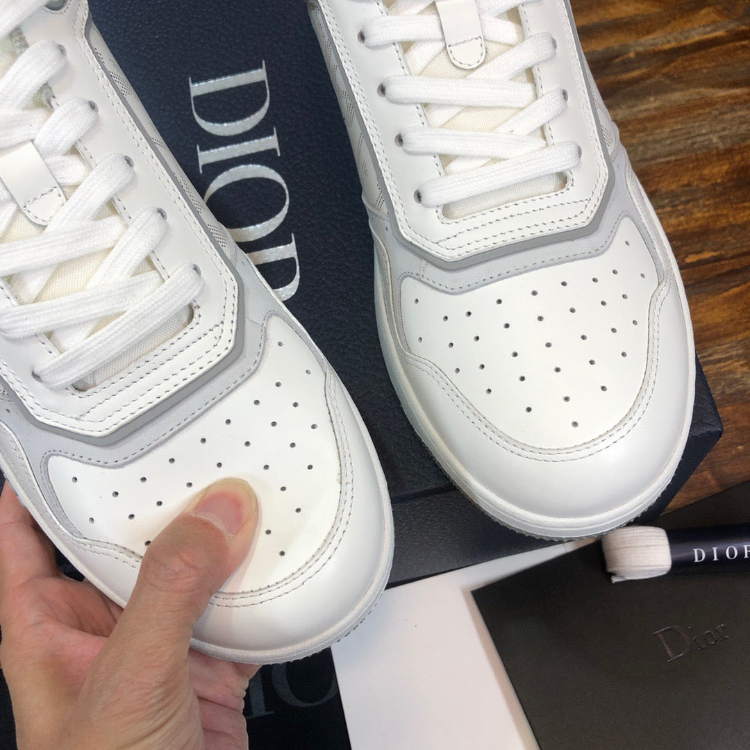 DIO Sneakers
