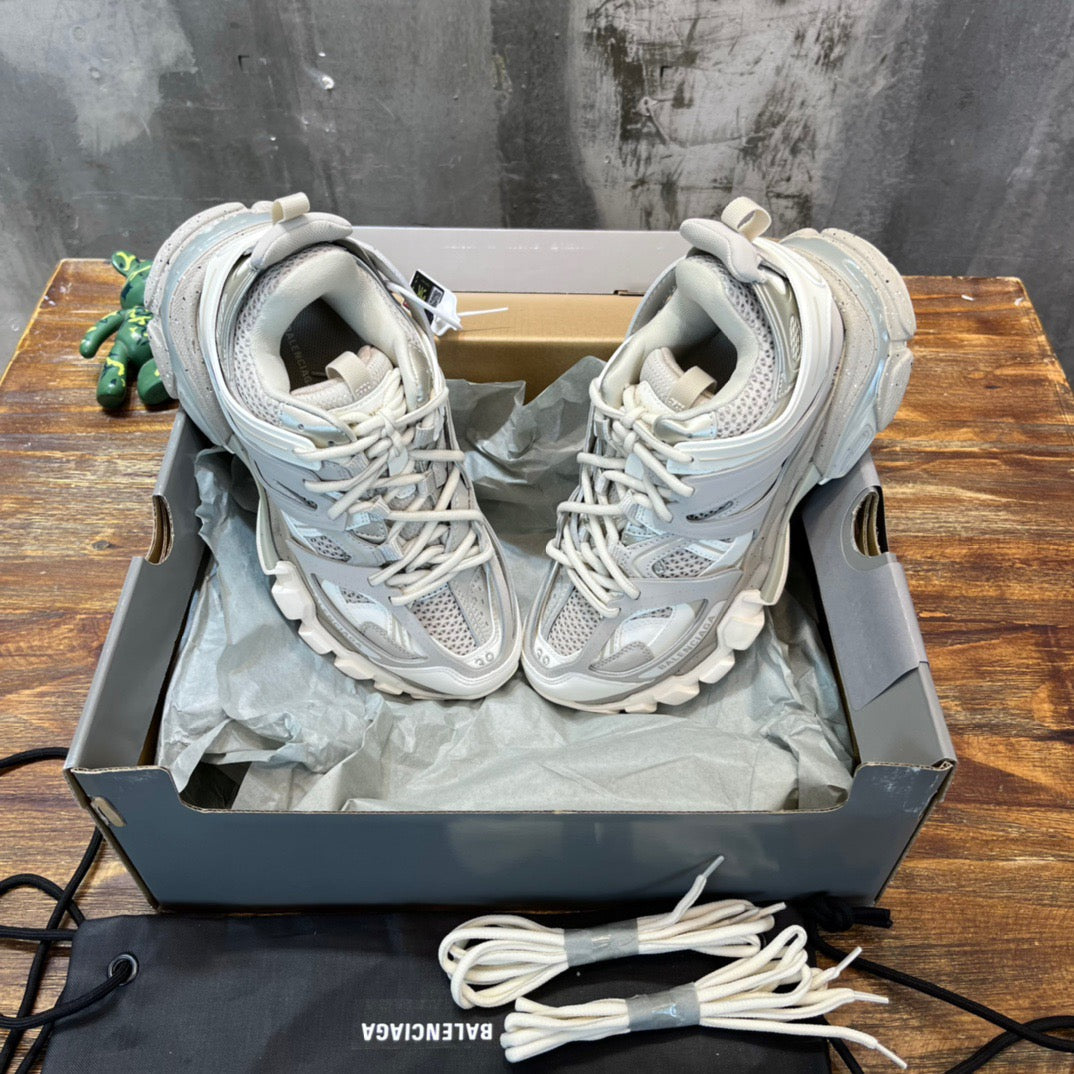 BLCG Sneakers
