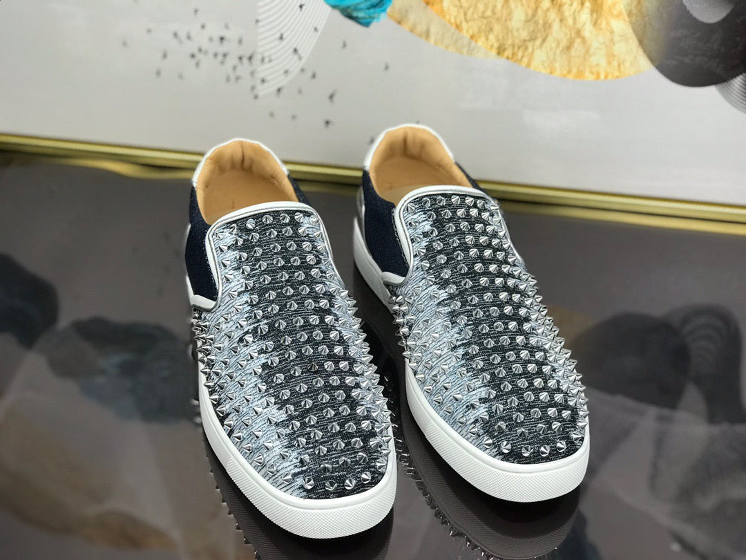 Sneakers & Shoes