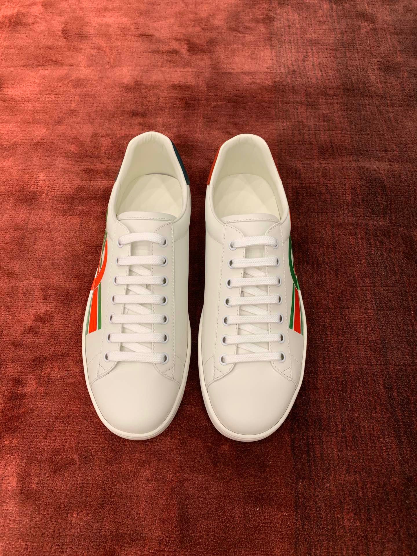 Sneakers & Shoes