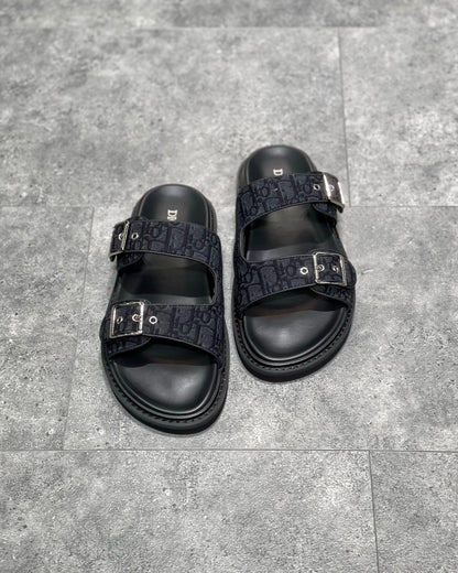 DIO Sandal