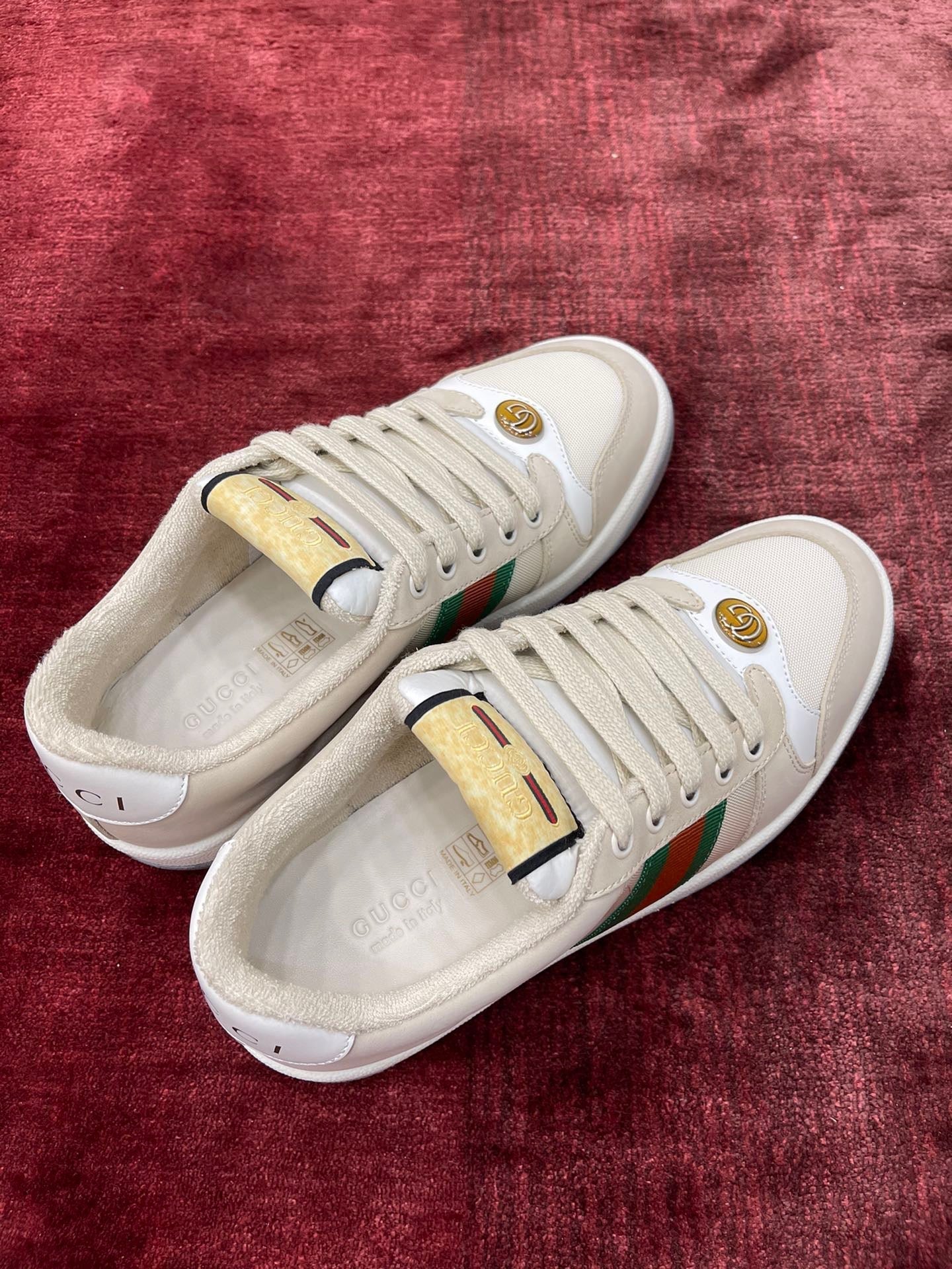 Sneakers & Shoes