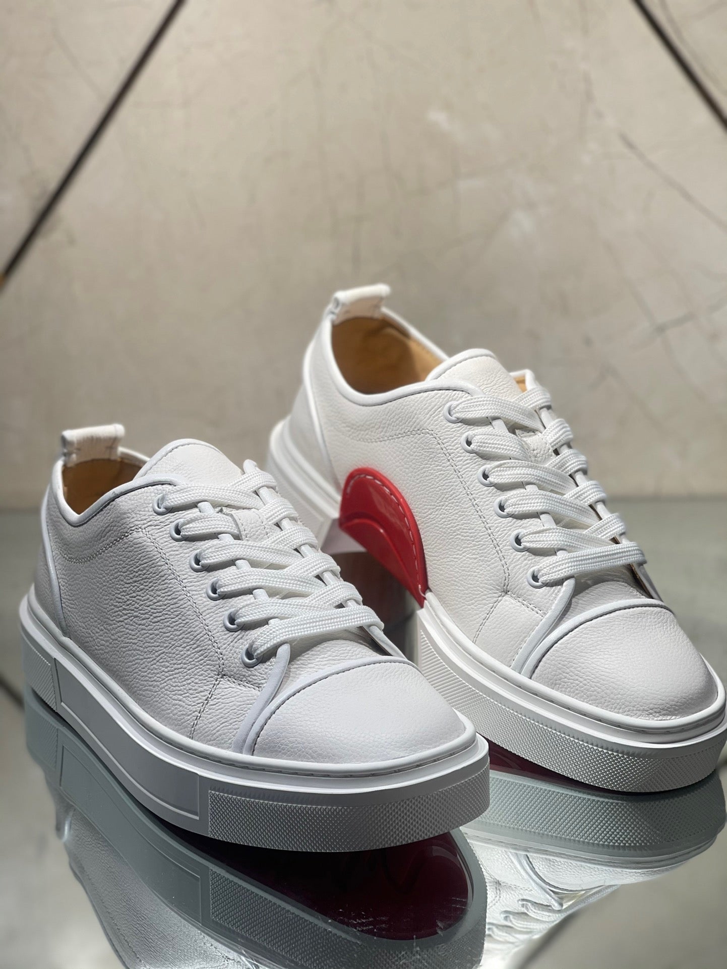 Sneakers & Shoes