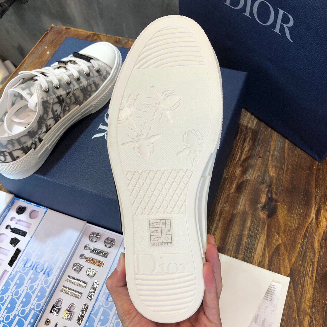 DIO Sneakers
