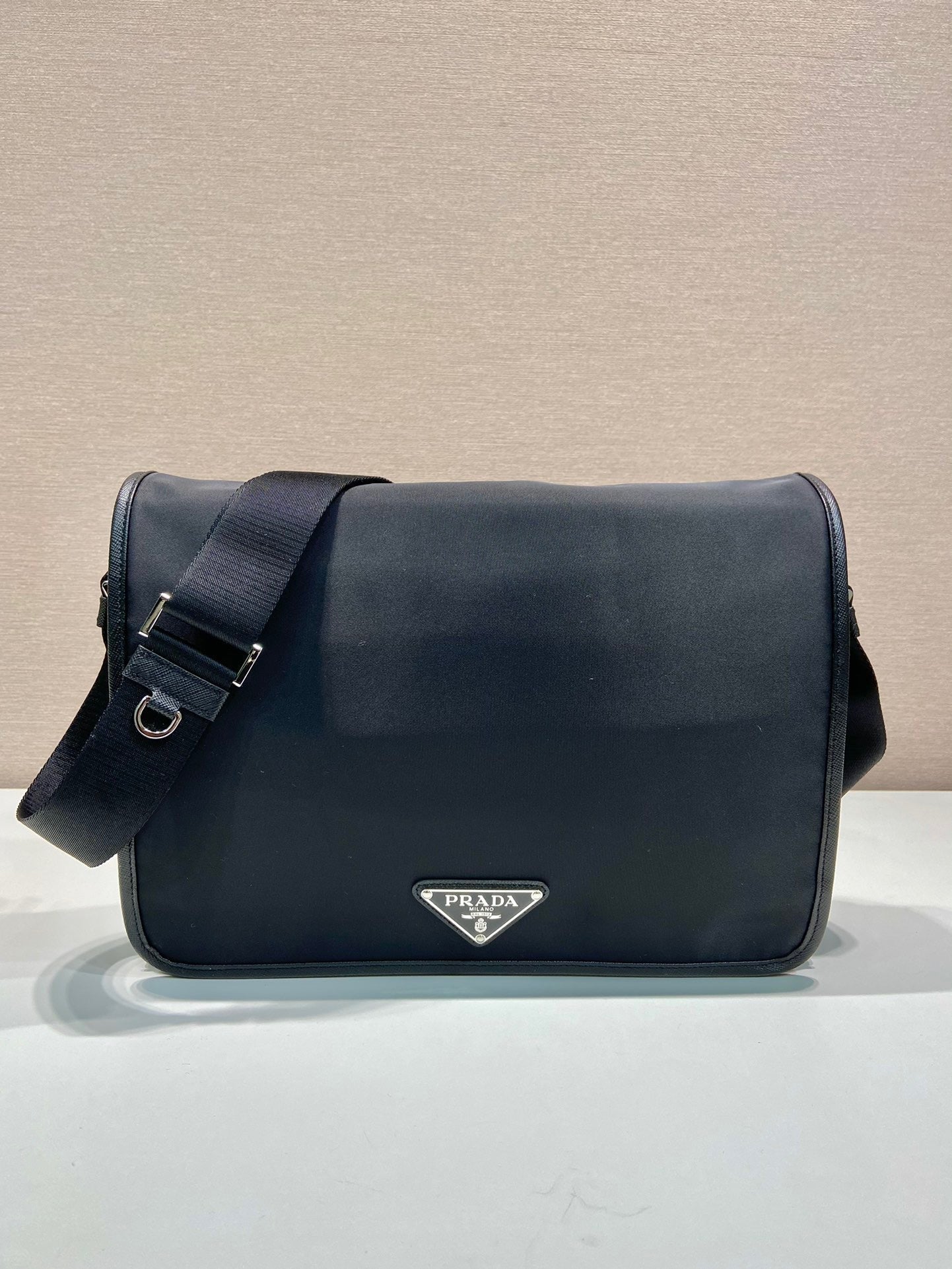 PRA Messenger Bag