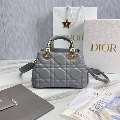 DIO handbag