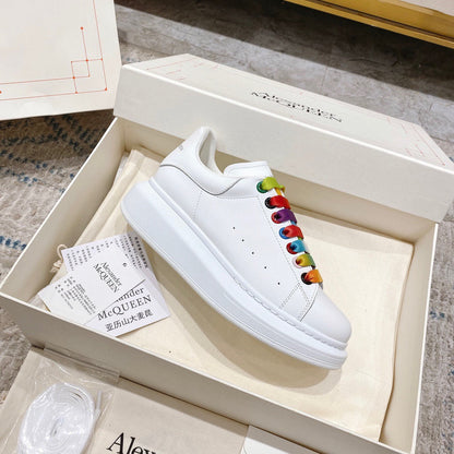 Sneakers & Shoes